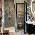 Logis De La Roche - Niort - Gasthuis 3*