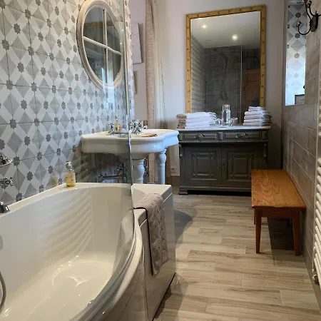 Logis De La Roche - Niort - Affittacamere