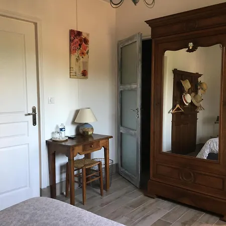 Logis De La Roche - Niort - Konukevi 3*