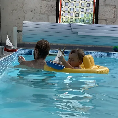 Logis De La Roche - Niort - Affittacamere 3*